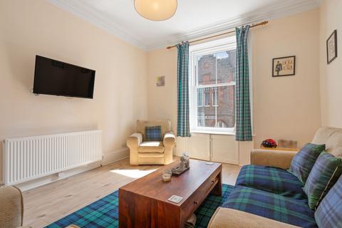 50 Bloomgate, Lanark, ML11 9ET