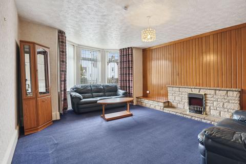 3 bedroom ground floor flat for sale, Goschen Place, Broxburn