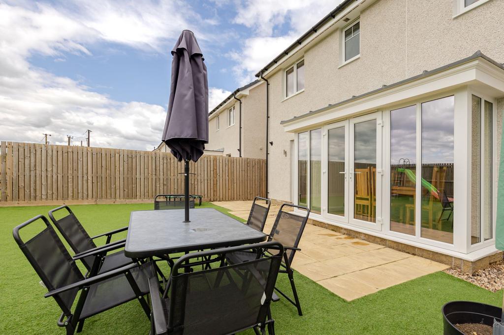 Rear Garden/ View