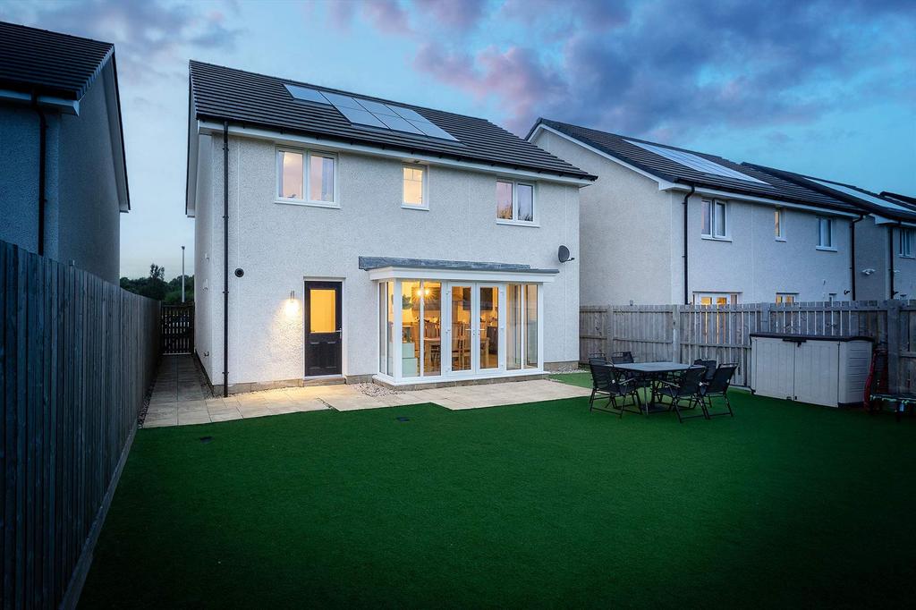 Rear Garden/ View