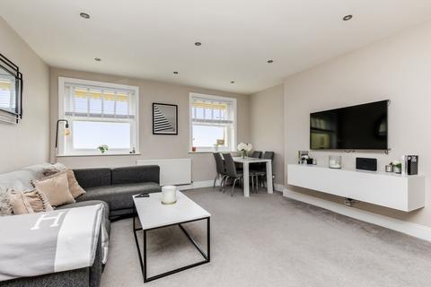 3 bedroom flat for sale, Brunswick Square, Hove, BN3