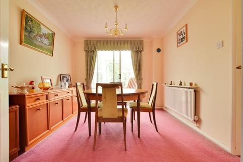 15 Chichester Way, Maldon, CM9 6YY