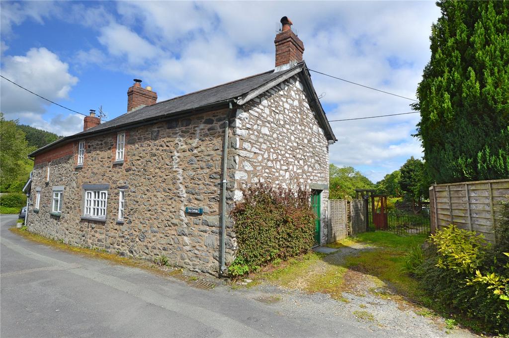 Carno, Caersws, Powys, SY17 2 bed semi-detached house - £150,000