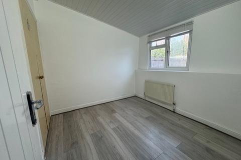 1 bedroom flat to rent, Norbury SW16