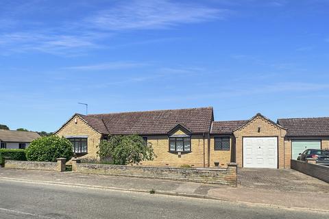 2 bedroom detached bungalow for sale, West Street, Cambridge CB24