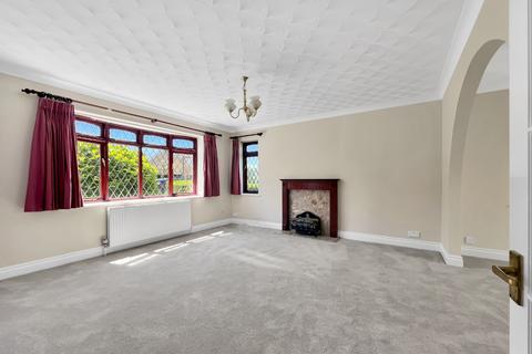 2 bedroom detached bungalow for sale, West Street, Cambridge CB24