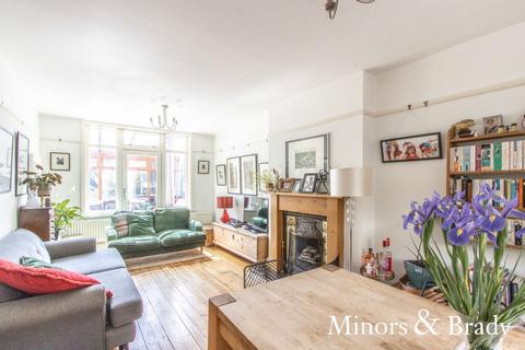 4 bedroom end of terrace house for sale, Morton Road, Pakefield