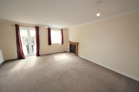 3 bedroom end of terrace house to rent, Charlton Close, Muscliff, Bournemouth