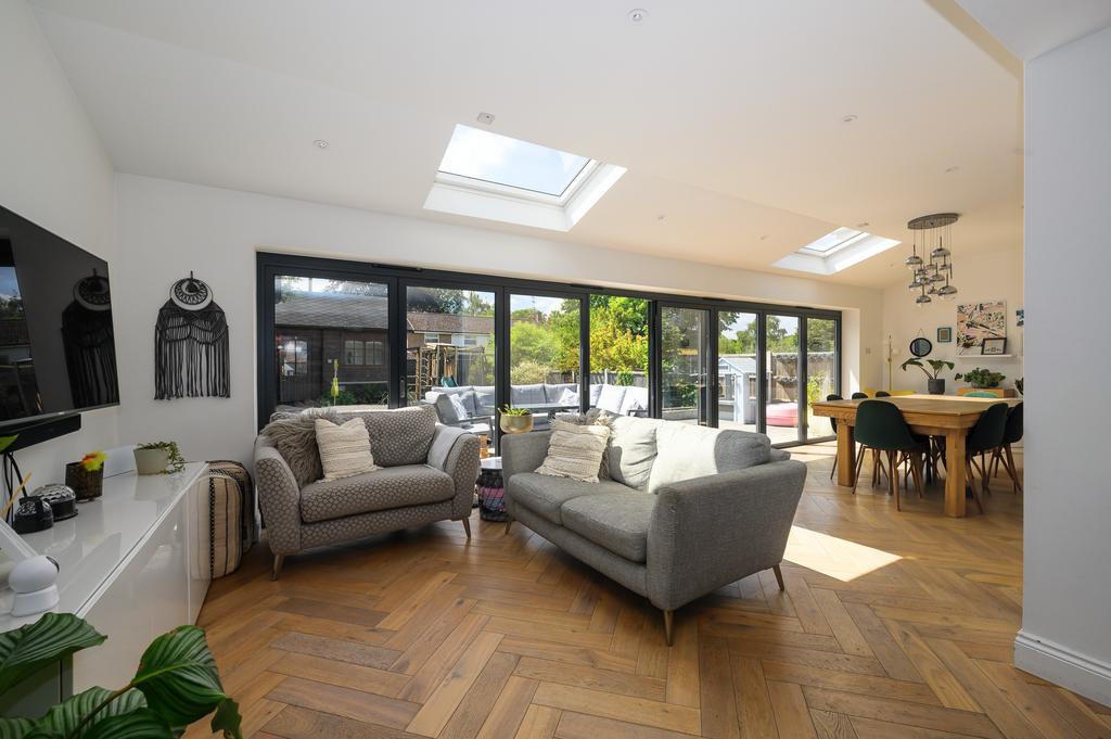 Open Plan Kitchen / Dining / Living Area