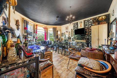 3 bedroom apartment for sale, Charlton Road, Blackheath