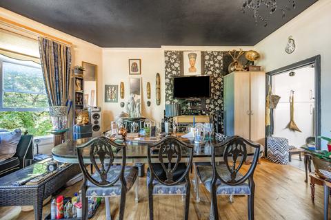 3 bedroom apartment for sale, Charlton Road, Blackheath