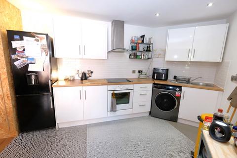 2 bedroom flat for sale, Anson Street, Winton, M30