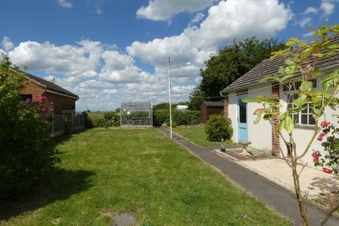 2 bedroom detached bungalow for sale, Tollesbury, CM9 8RJ