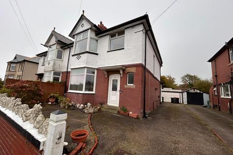2 bed flat/apartment for rent in Elm Grove, Morecambe LA4