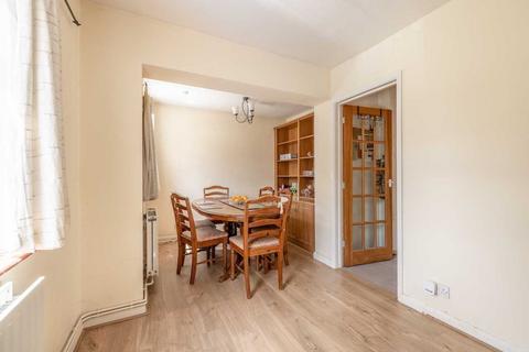 23 Montrose Avenue, Datchet, Slough, SL3 9NH