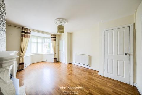 8 Dryden Grove, Birmingham, B27 7QW