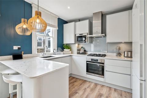 31a Yukon Road, London, SW12 9PY