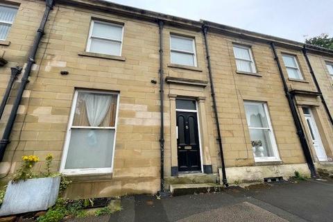 1 bedroom house to rent, Wentworth Street, Huddersfield, HD1