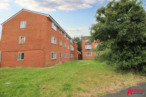 2 bedroom apartment to rent, Millhaven Close, Romford, RM6