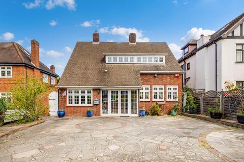 23 Hayes Way, Beckenham, BR3 6RJ