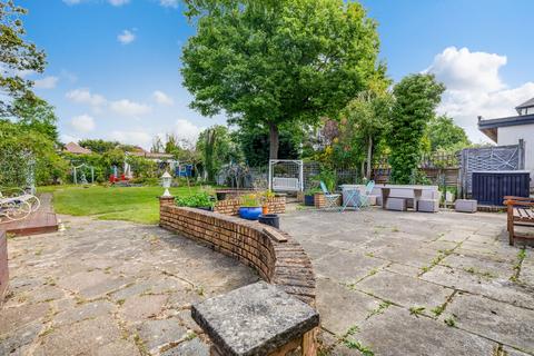 23 Hayes Way, Beckenham, BR3 6RJ