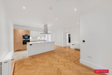 2 bedroom apartment to rent, Oakwood Court London W14