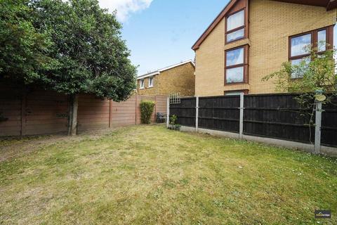 53a Redclyffe Road, London, E6 1DT