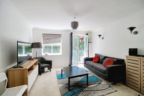 2 bedroom apartment for sale, River Bank Close, Maidstone, ME15