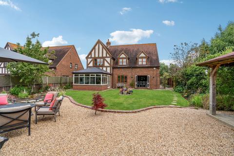 5 bedroom detached house for sale, Upton End Road, Hitchin SG5