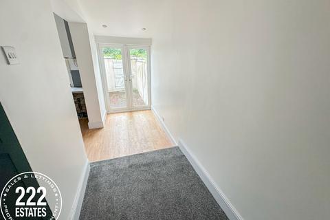 2 bedroom terraced house to rent, Orford Green Warrington WA2 8PL