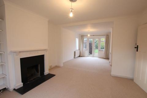 3 bedroom detached house to rent, Horsell Way, Woking GU21