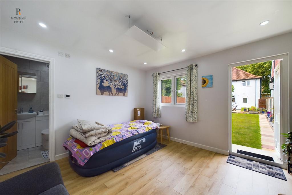 Outbuilding- Bed 3