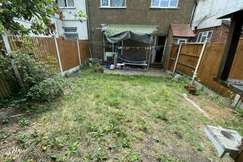 24a Staines Road, Feltham, TW14 0HD
