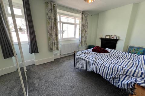 2 bedroom terraced house to rent, 6 Trafalgar Road, Milford Haven, Pembrokeshire. SA73 2AS