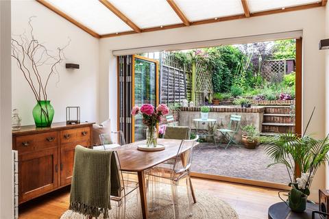 93a The Street, Puttenham, Guildford, GU3 1AT