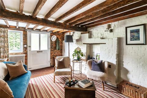 93a The Street, Puttenham, Guildford, GU3 1AT