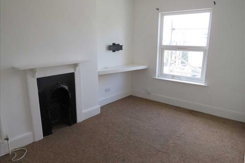 2 bedroom apartment to rent, Pembroke Road, Torquay