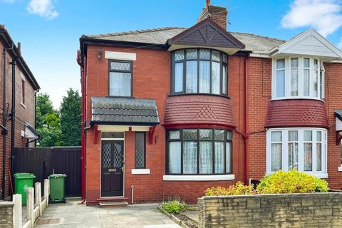 3 bedroom semi-detached house for sale, Hillcrest Drive, Levenshulme, Manchester, M19