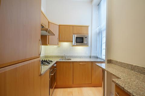 1 bedroom flat to rent, Weymouth Street, Marylebone Village, London W1.