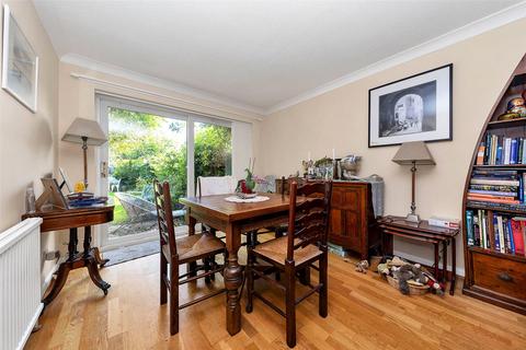 23 Barrons Way, Comberton, Cambridge, CB23 7EQ