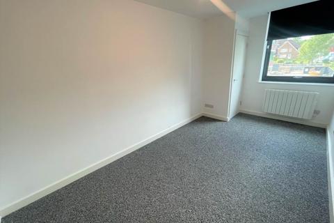 1 bedroom flat to rent, Burrell Road, Haywards Heath,