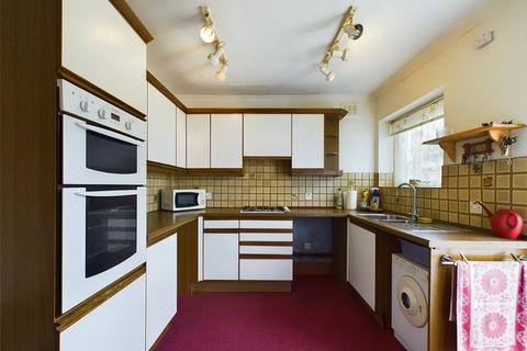 2 bedroom bungalow for sale, Woodland Avenue, Hutton, Brentwood, Essex, CM13