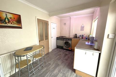 3 bedroom terraced house to rent, Regina Avenue, Birmingham, West Midlands, B44