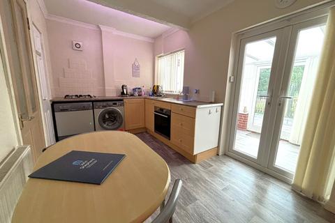 3 bedroom terraced house to rent, Regina Avenue, Birmingham, West Midlands, B44