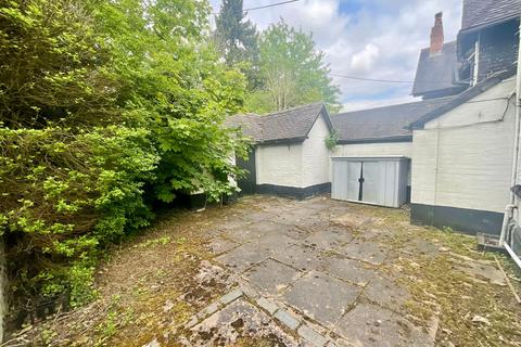 2 bedroom end of terrace house for sale, Longton Road, Stoke-On-Trent, ST4