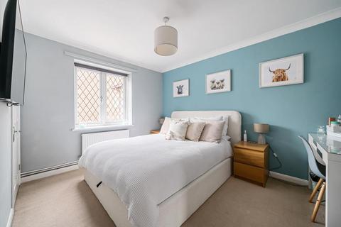 2 bedroom maisonette for sale, Bagshot,  Surrey,  GU19