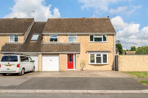 4 bedroom house for sale, Alexander Drive, Cirencester, Gloucestershire, GL7