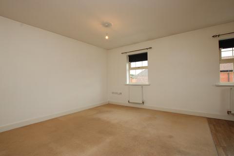 2 bedroom penthouse to rent, Outfield Close, Great Oakley NN18