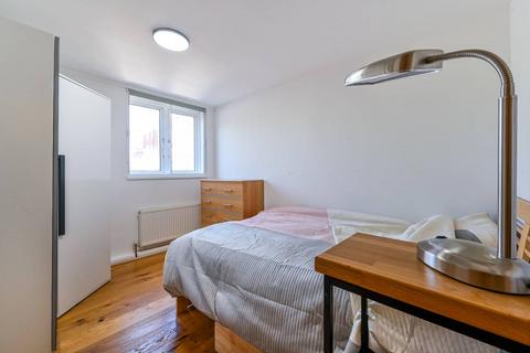 1 bedroom flat to rent, Oakley Square, Camden, London, NW1