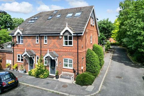 5 bedroom semi-detached house for sale, Paget Place, Thames Ditton, KT7